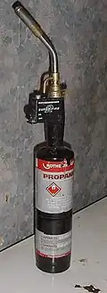 Larger blowtorch with interchangeable canister