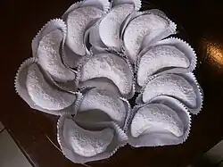 Tcharak, Algerian horn-shaped cookies