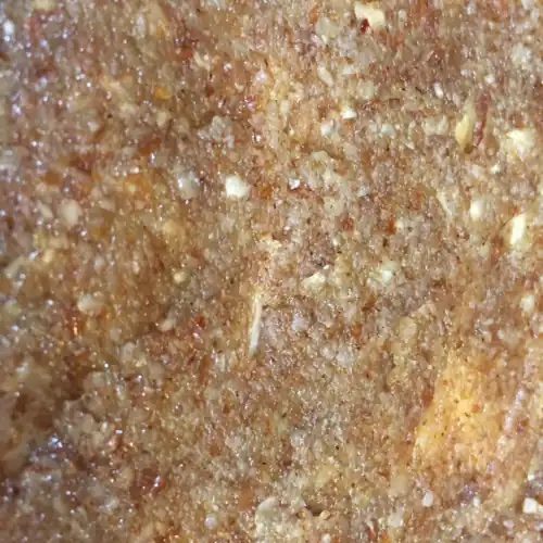 Evenly spread nut filling