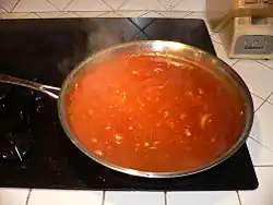 Cooking the sauce